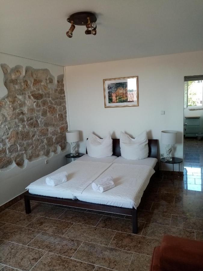 Casa Di Marko 105 M2 Garden Apartment Rovinj Bagian luar foto