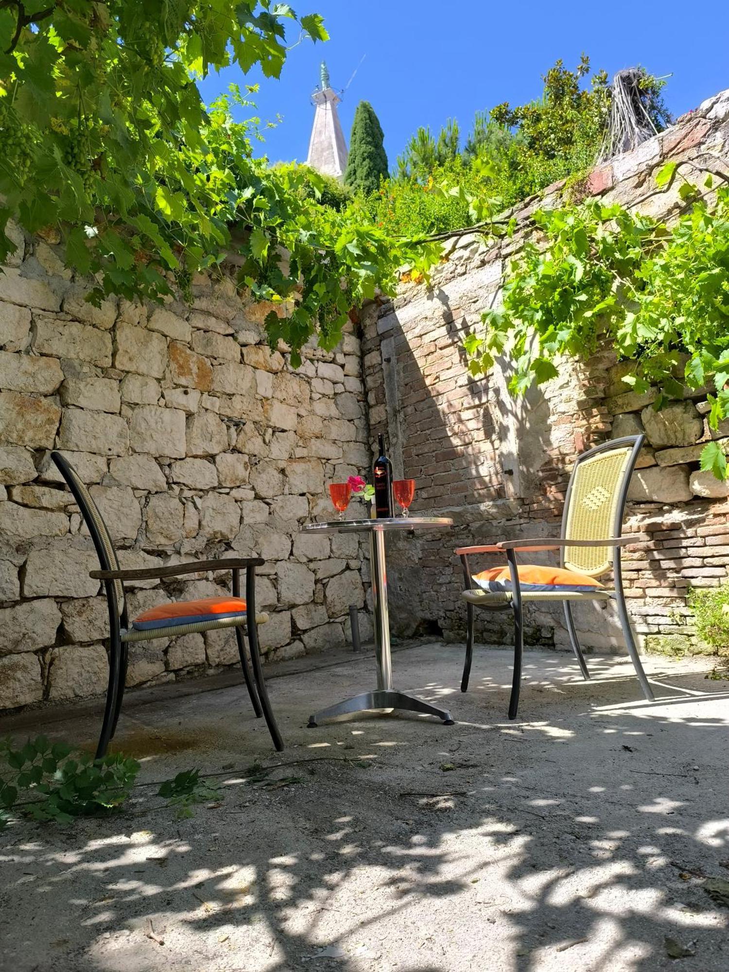 Casa Di Marko 105 M2 Garden Apartment Rovinj Bagian luar foto